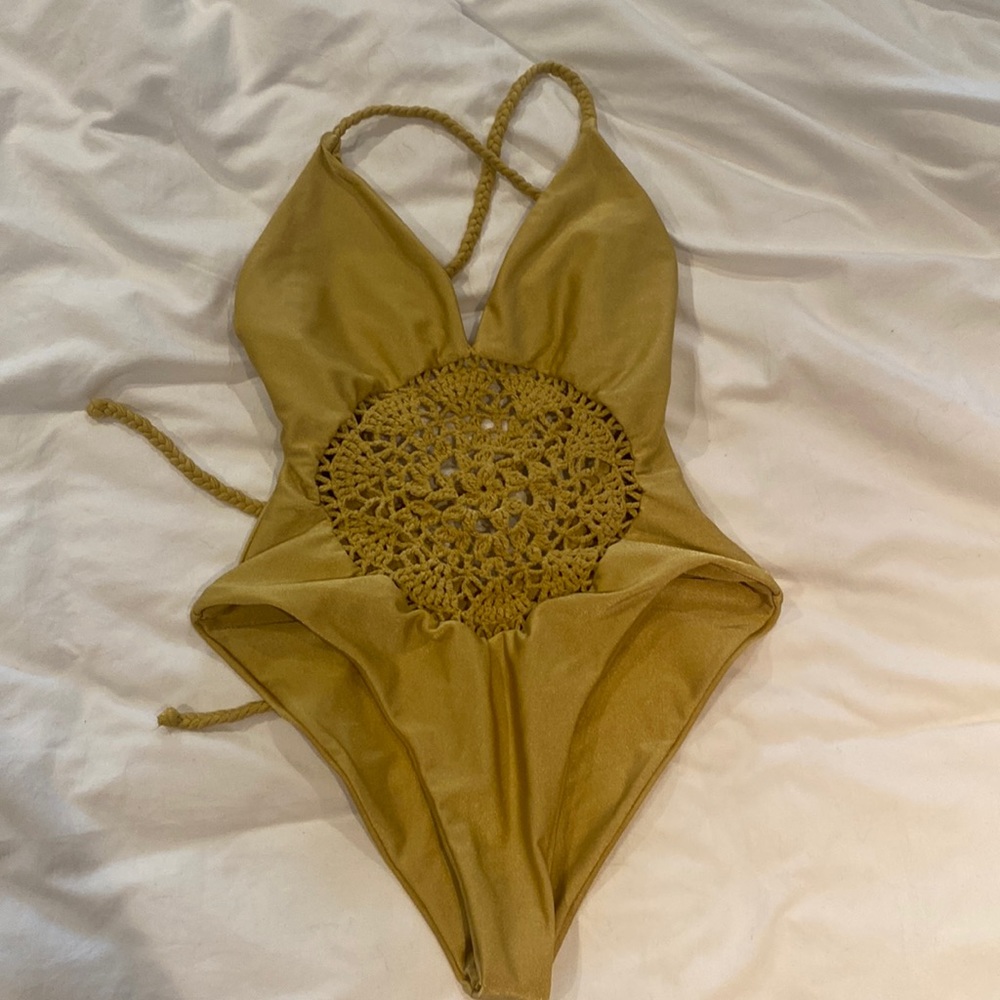 Frankie’s Bikini